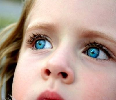 Что ищут в маме детские глаза?