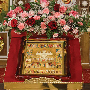 Первая Литургия в храме Санкт-Петербургских святых