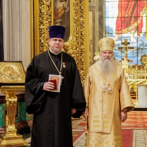 Собор 12 апостолов