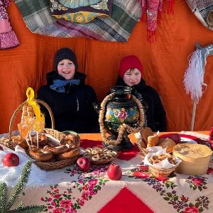 Солнце, блины и милосердие