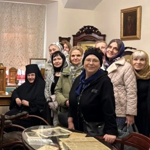 Под Покровом Пресвятой Богородицы