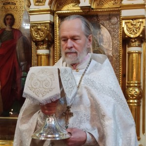 Отцу Кириллу многая лета!